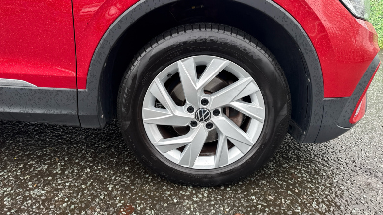 Volkswagen Tiguan Allspace 1.5 TSI Life 5dr DSG Petrol Estate